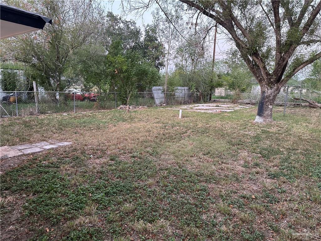 Photo 5 of 846 Garza Street