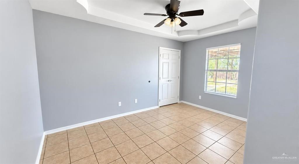 Photo 4 of 2607 Franklin Tree Avenue