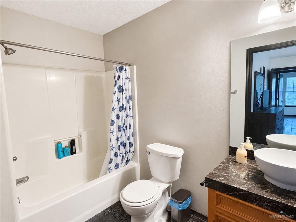 Photo 11 of 2724 Vanessa Avenue