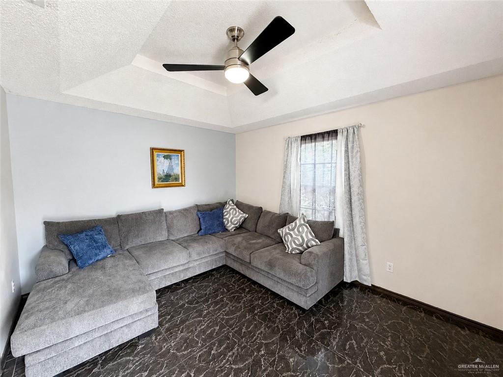 Photo 3 of 2724 Vanessa Avenue