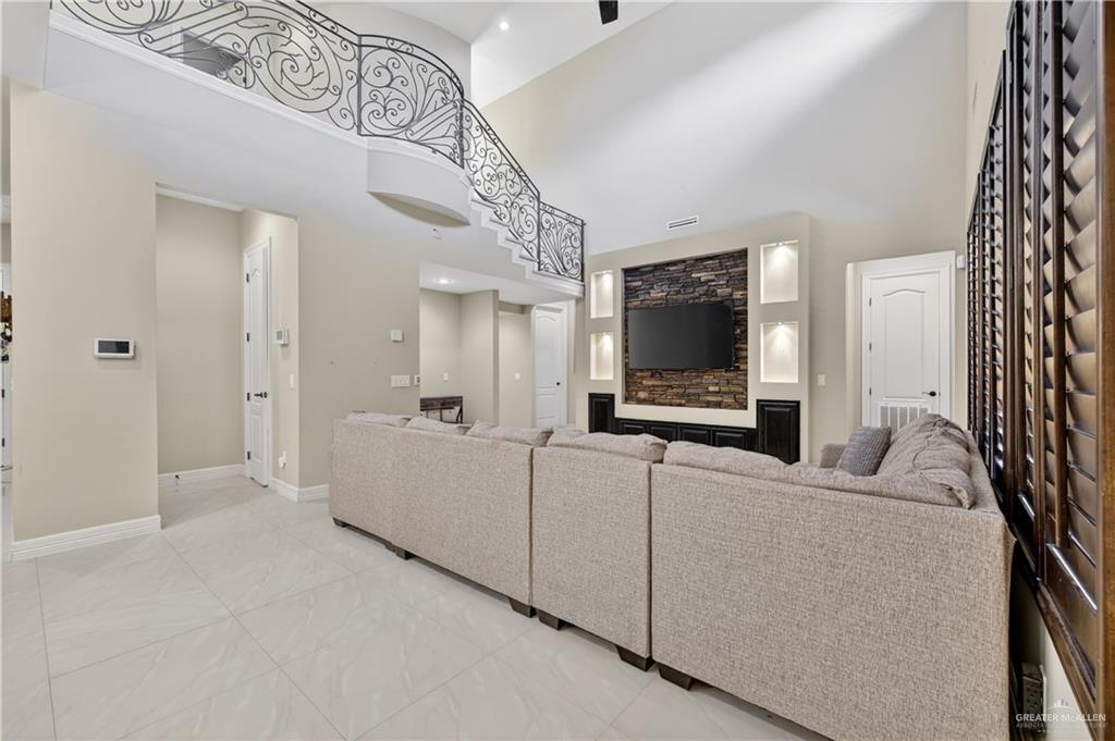 Photo 13 of 4409 Quince Avenue