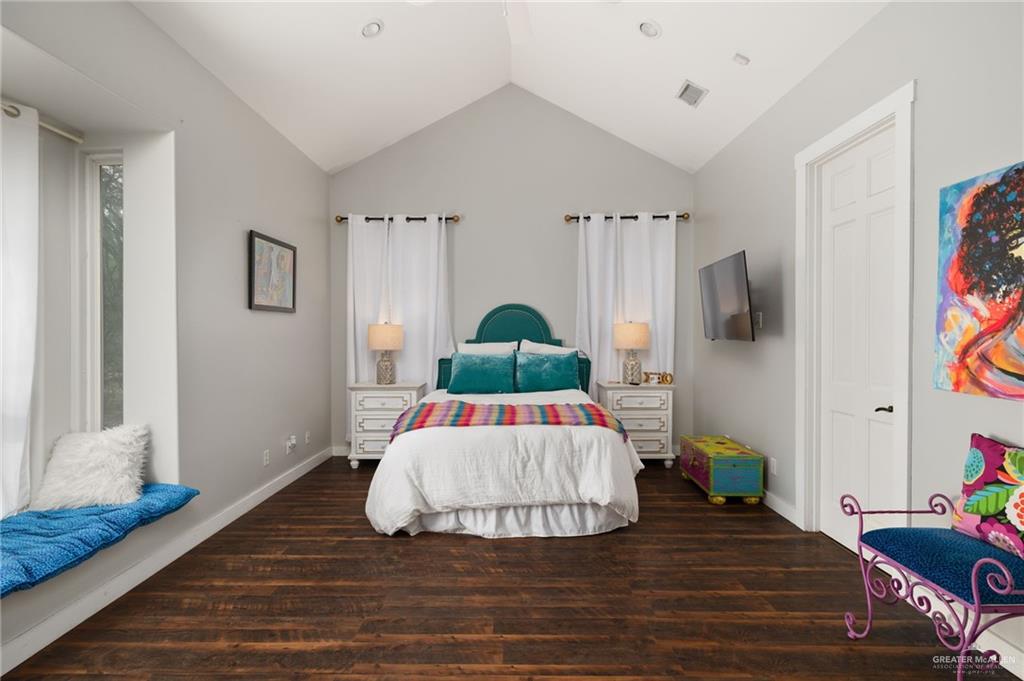 Photo 25 of 1700 Dartmouth Avenue