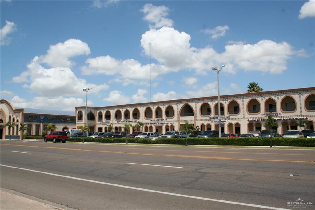 Photo 1 of 524 Closner Boulevard, Edinburg