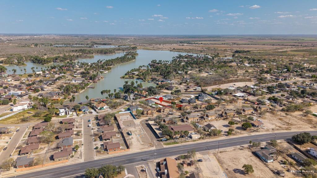 Photo 2 of 932 Kika De La Garza Boulevard