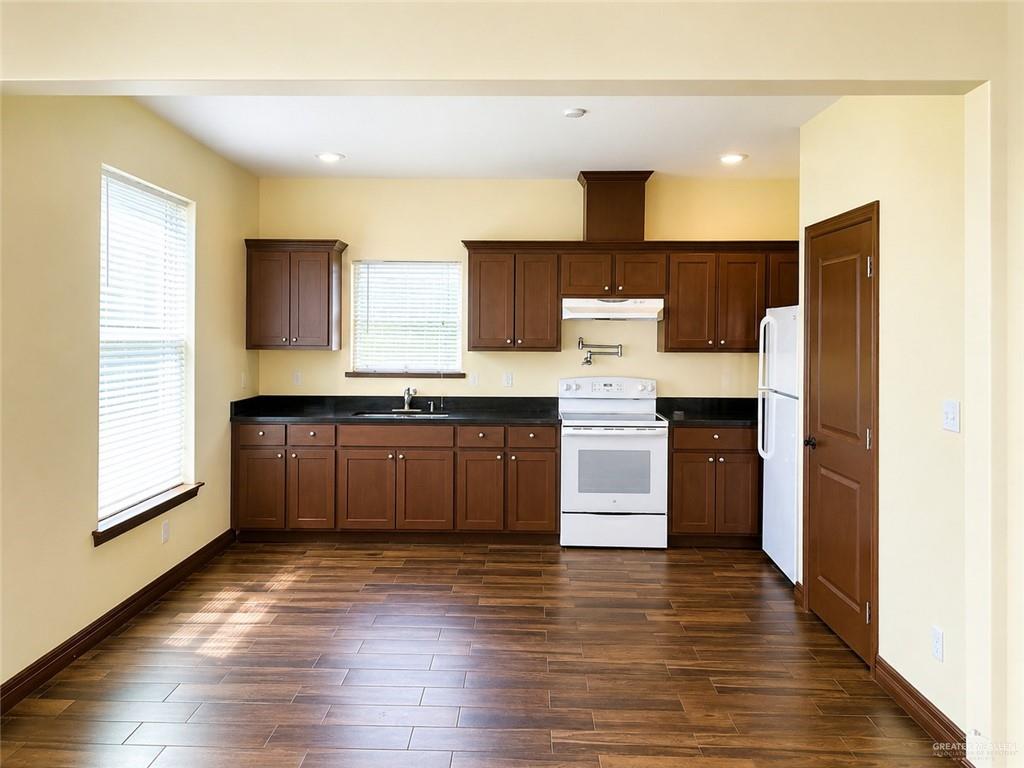 Photo 5 of 215 Fig Drive #2