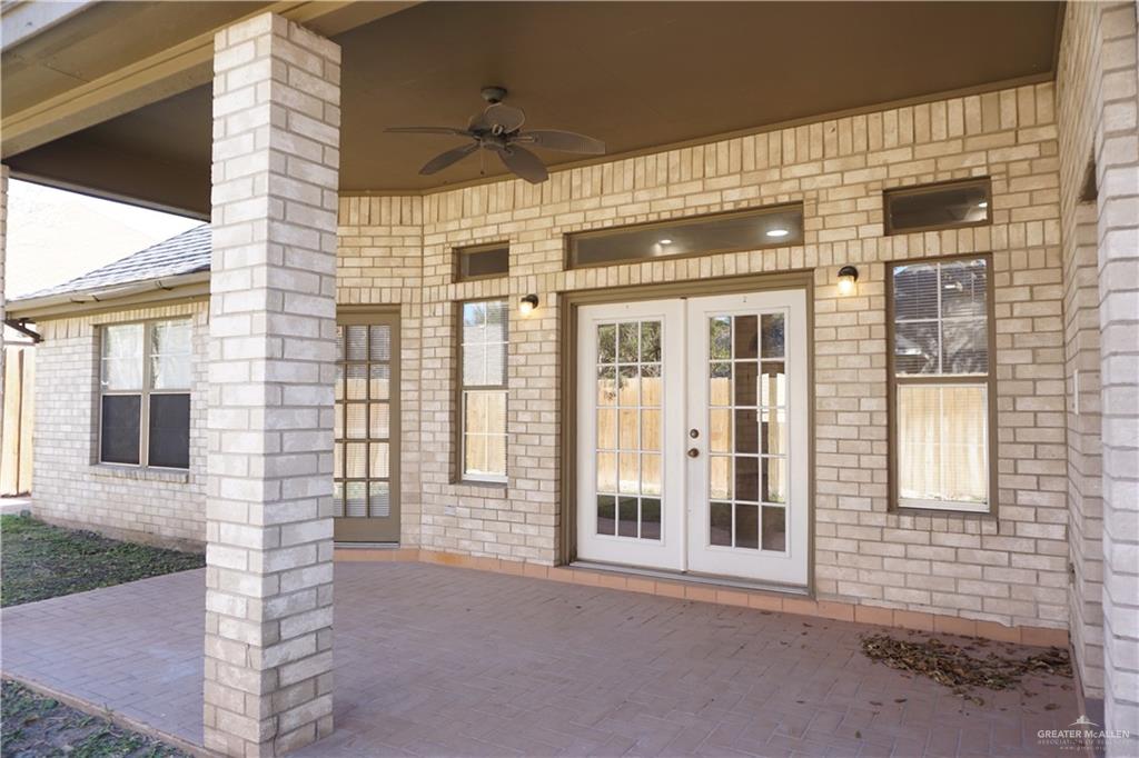 Photo 19 of 421 Redbud Avenue