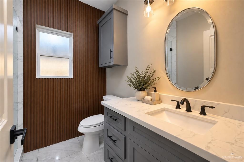 Photo 11 of 702 Sonny Drive