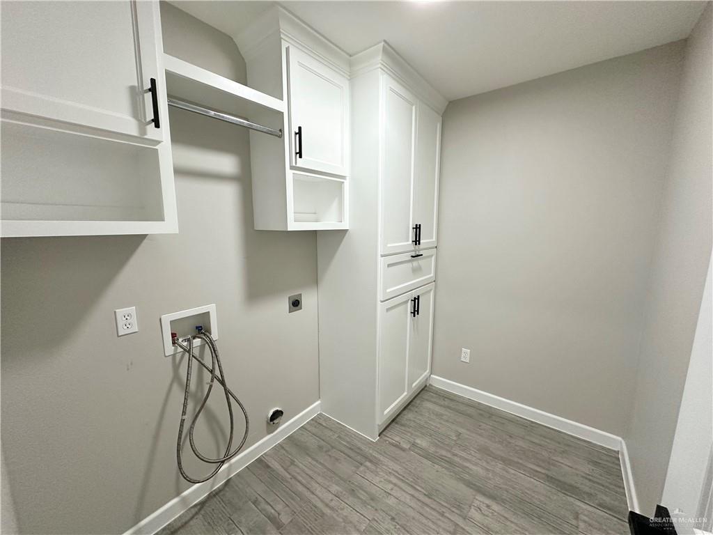 Photo 11 of 2904 Alyna Avenue