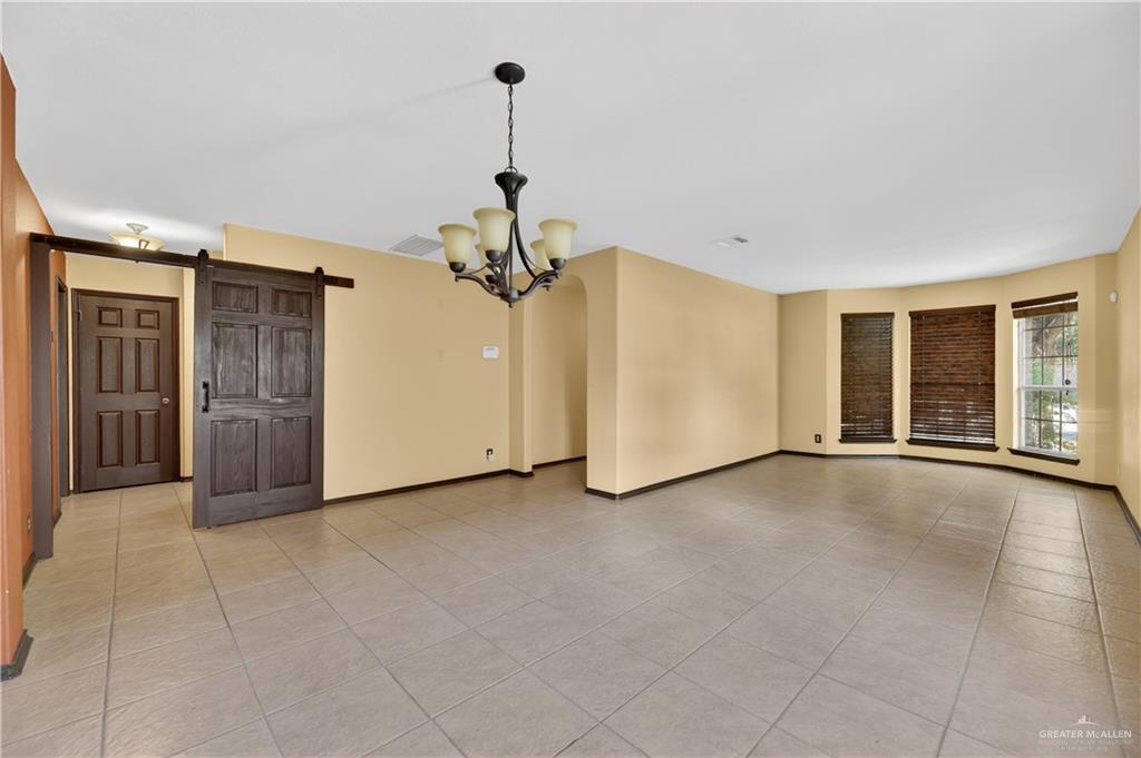 Photo 11 of 606 Barton Drive