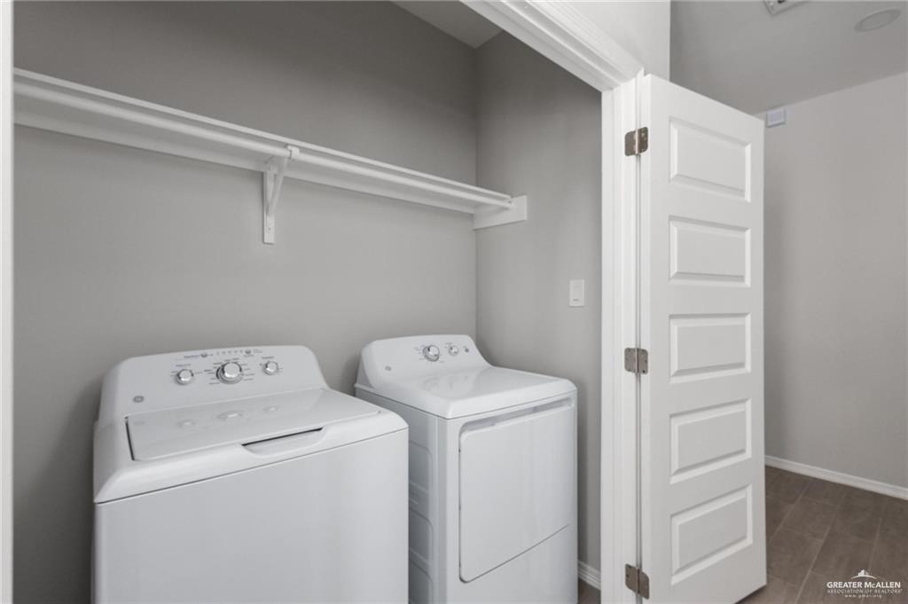 Photo 13 of 920 13th Street #3