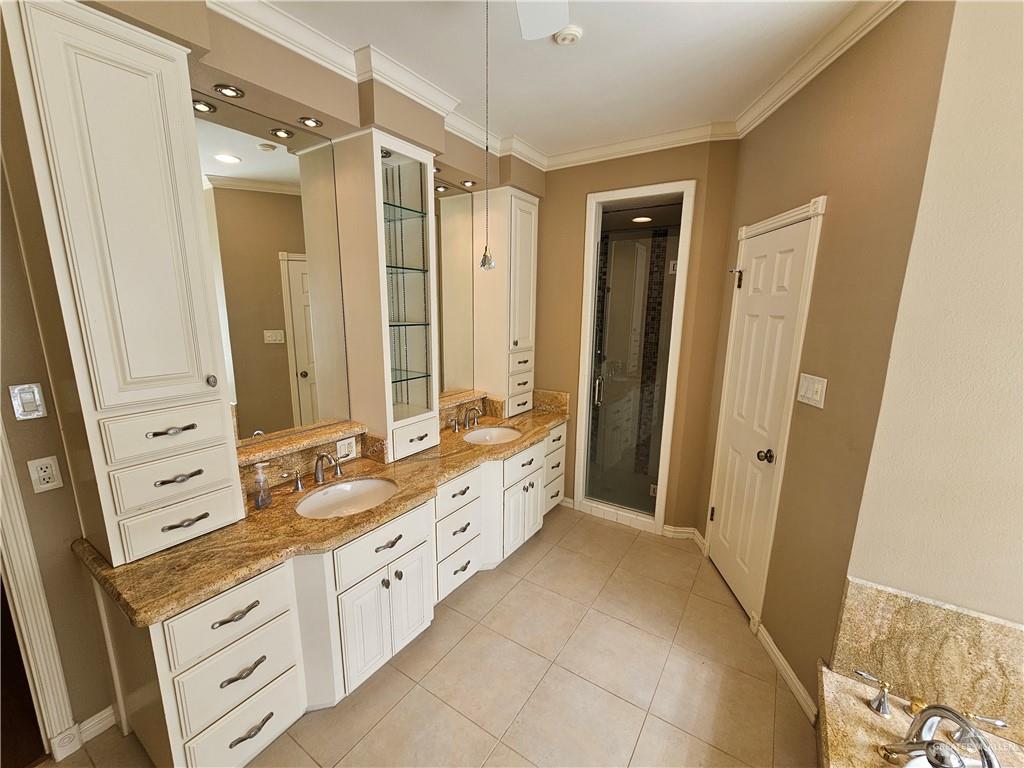 Photo 21 of 1225 Peking Street