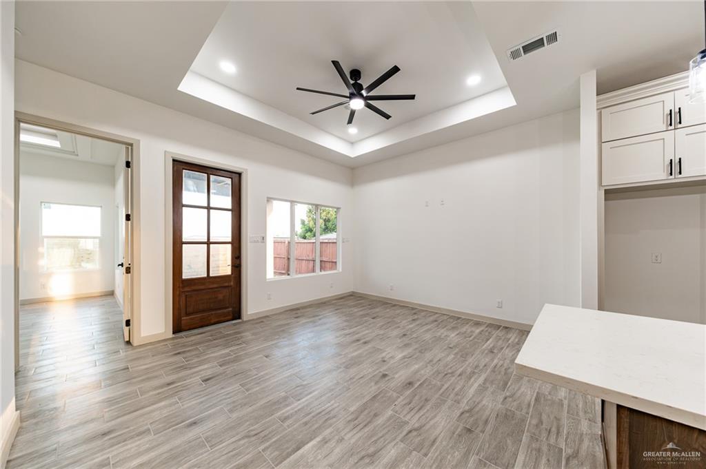 Photo 2 of 2316 Thornton Avenue