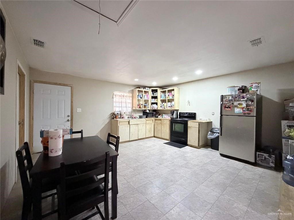 Photo 10 of 7123 Elisa Street