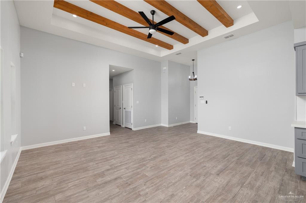 Photo 5 of 212 Los Ebanos Boulevard