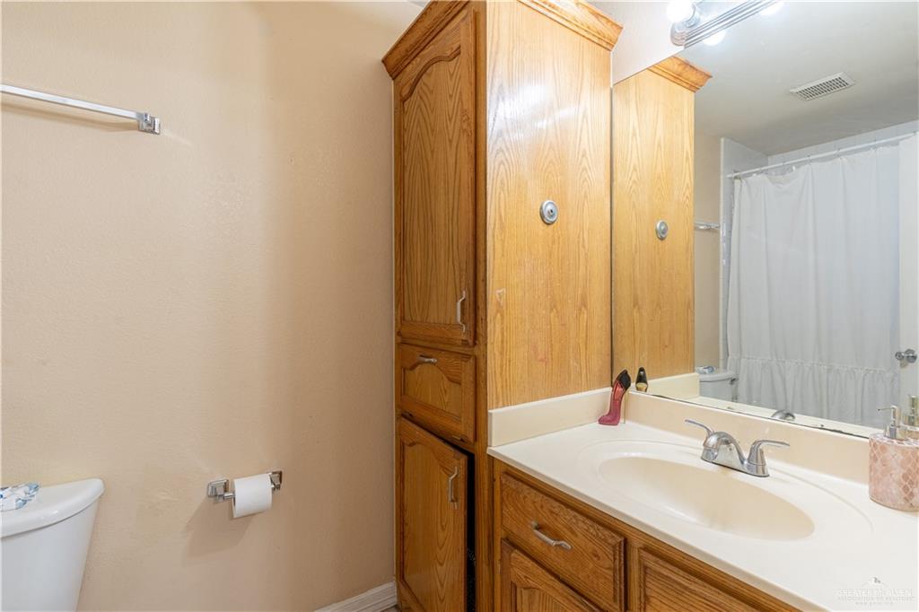Photo 13 of 2216 Dahlia Street