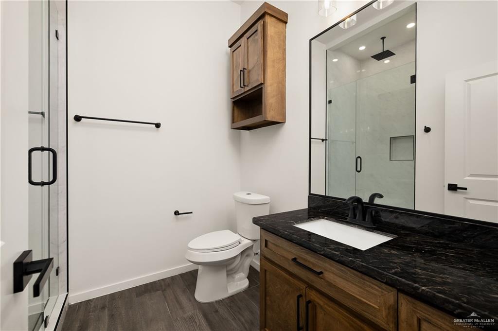 Photo 10 of 2910 Arboledas Drive