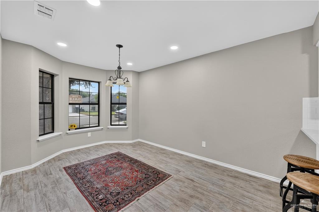 Photo 8 of 2304 Viola Street