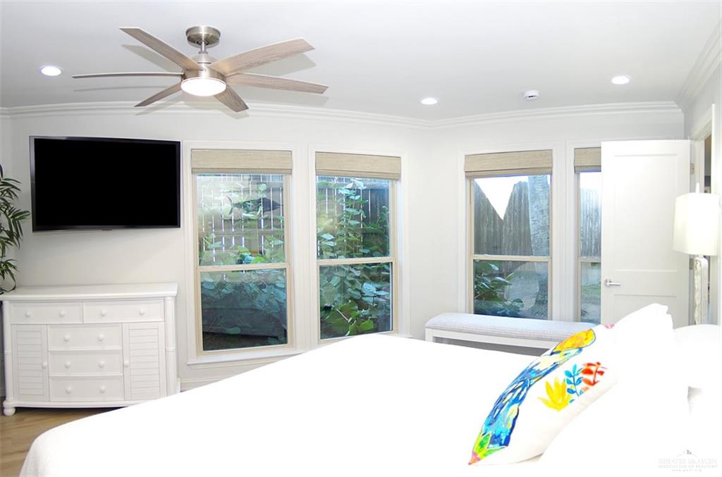 Photo 16 of 3608 Gulf Boulevard #101