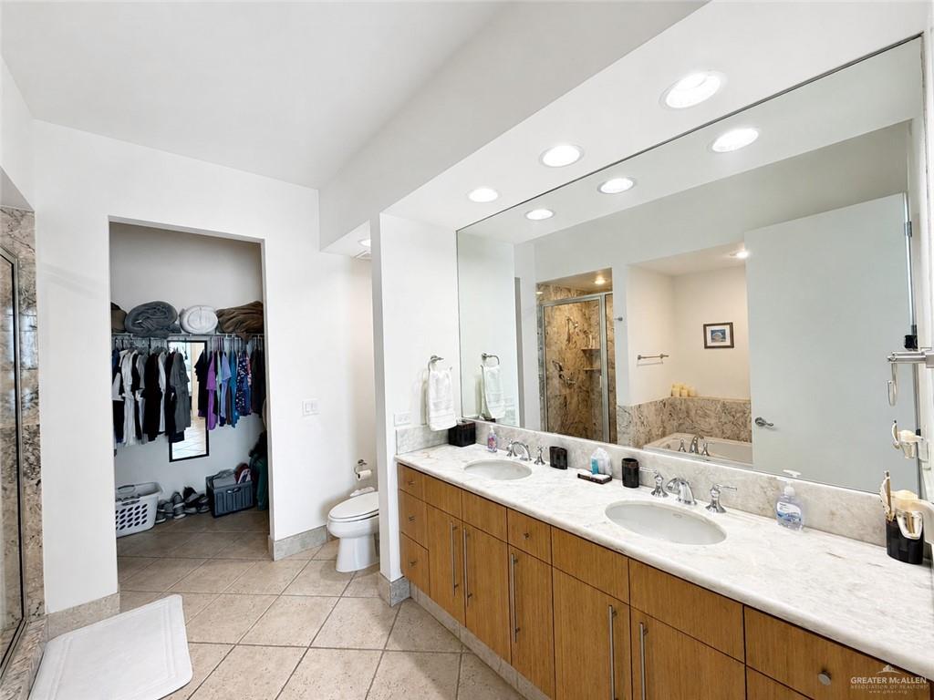 Photo 12 of 310 Padre Boulevard #1908