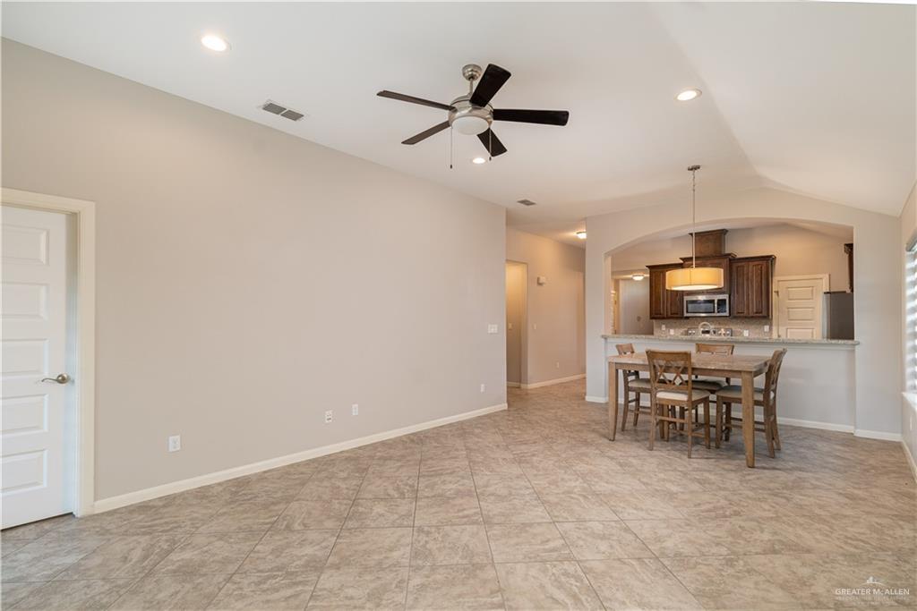Photo 6 of 412 Paseo Del Rey Street