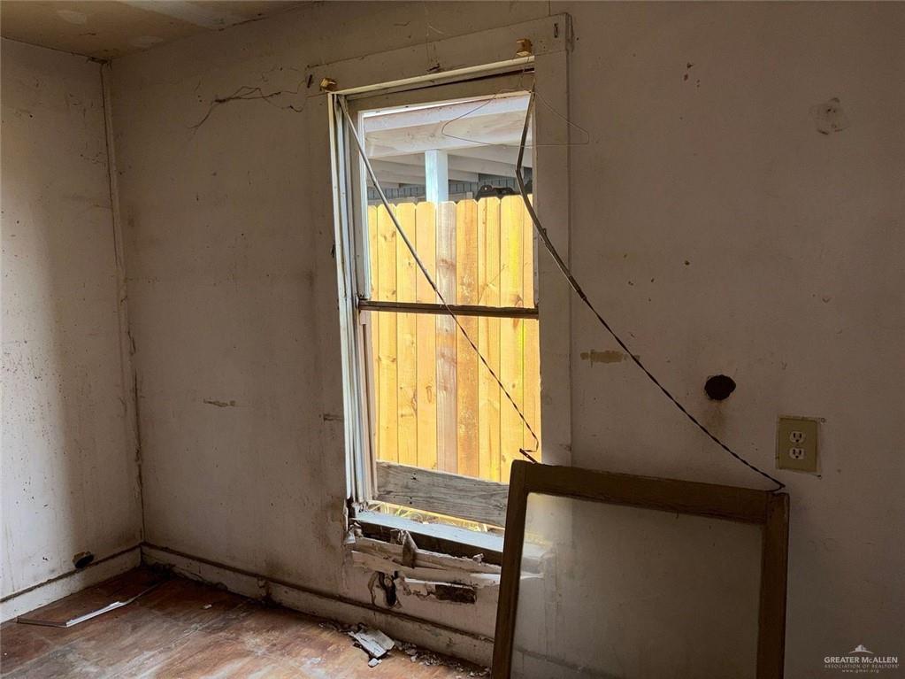 Photo 10 of 2613 Halsey Street