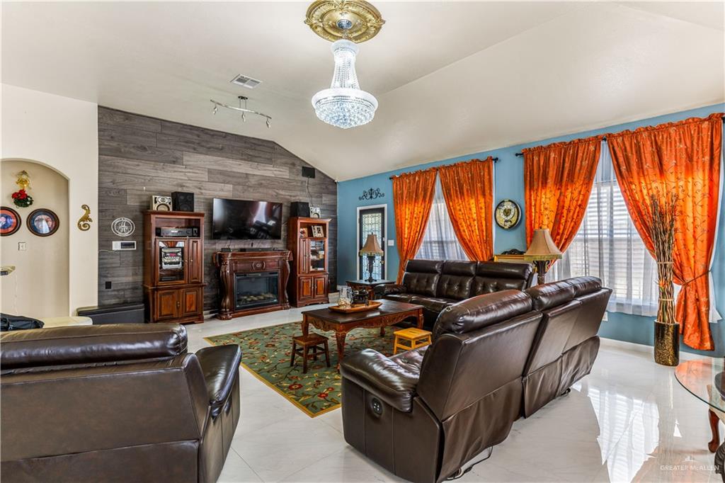 Photo 8 of 2300 Pelican Avenue