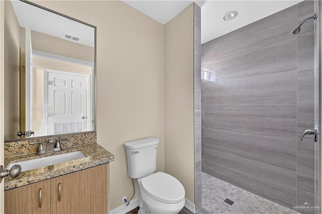 Photo 9 of 917 9th Street #A