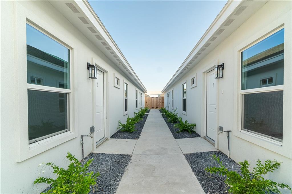 Photo 13 of 5805 Northwestern Avenue #1