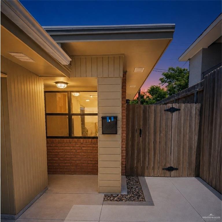 Photo 18 of 1112 Fern Avenue