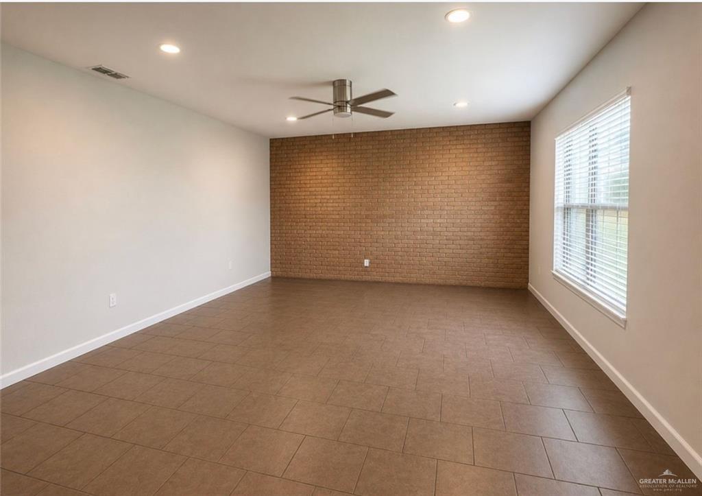 Photo 5 of 1112 Fern Avenue