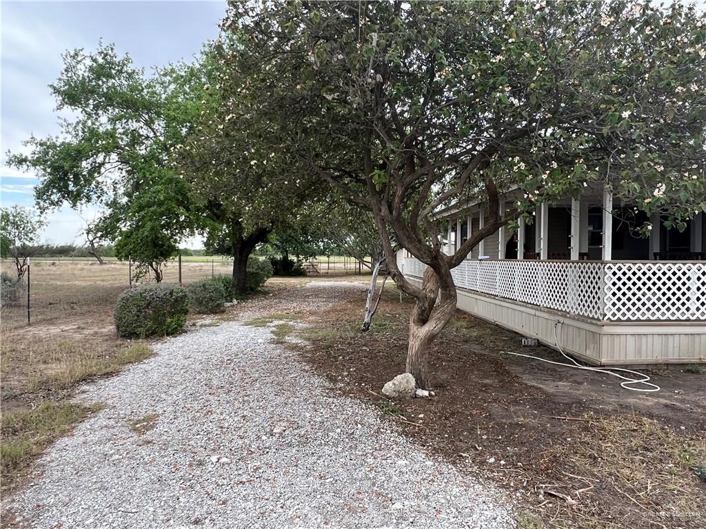 Photo 14 of 14735 Trosper Road