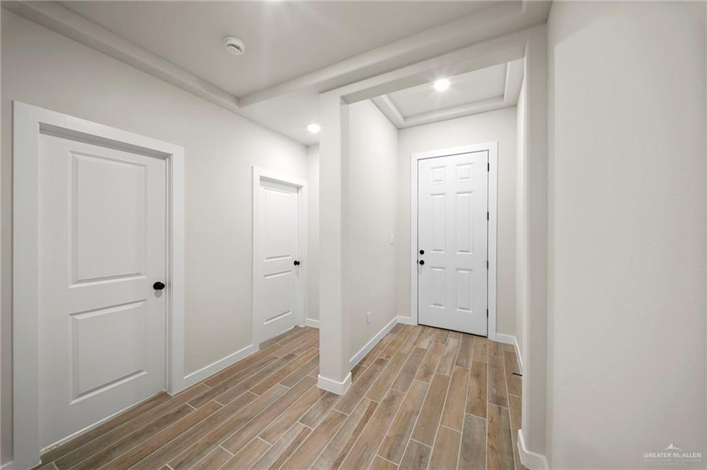 Photo 6 of 5009 Nerine Avenue