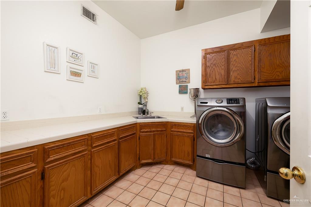 Photo 19 of 408 Newport Lane