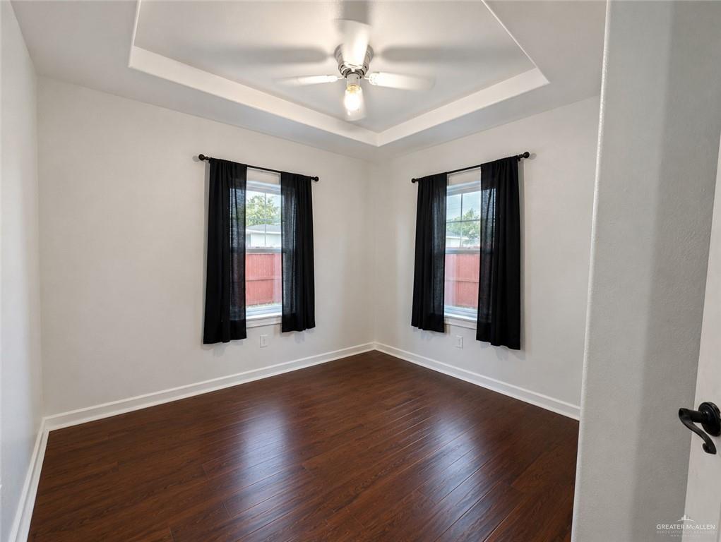 Photo 10 of 209 Dallas Street
