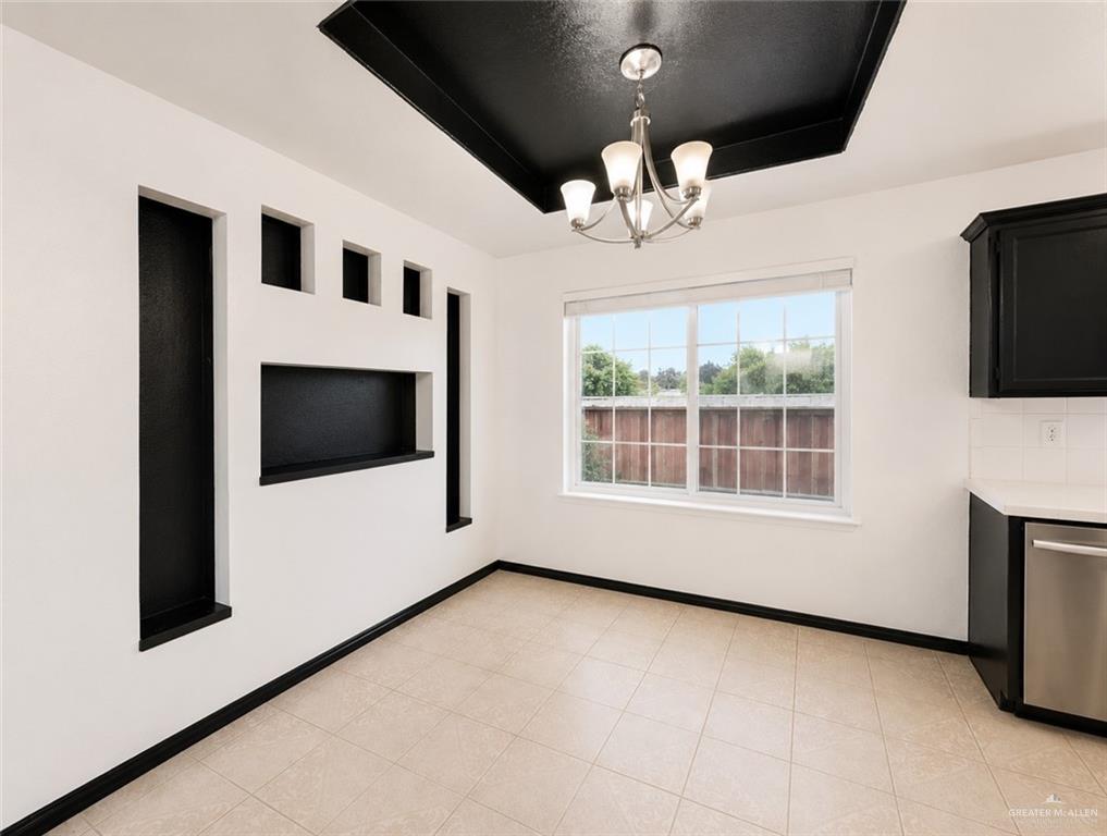 Photo 4 of 209 Dallas Street