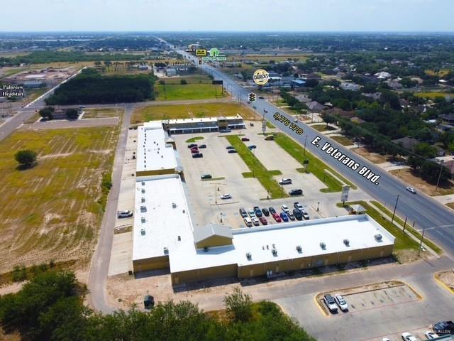 Photo 2 of 810 Veterans Boulevard #J