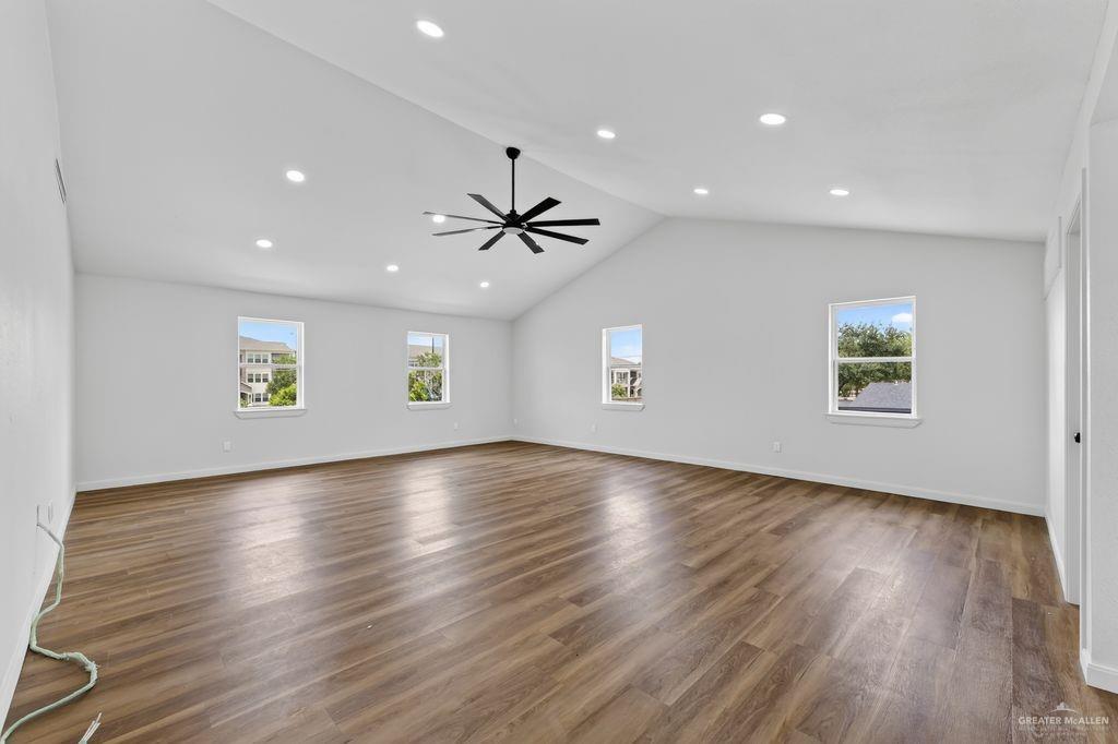 Photo 13 of 1624 Dulcinea Avenue