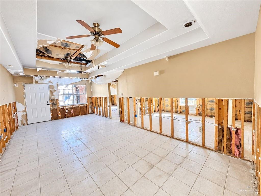 Photo 2 of 2414 28th Lane