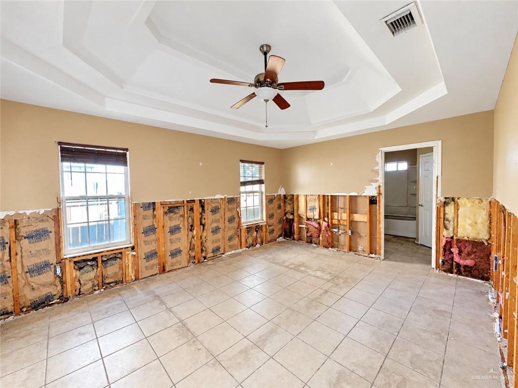 Photo 5 of 2414 28th Lane