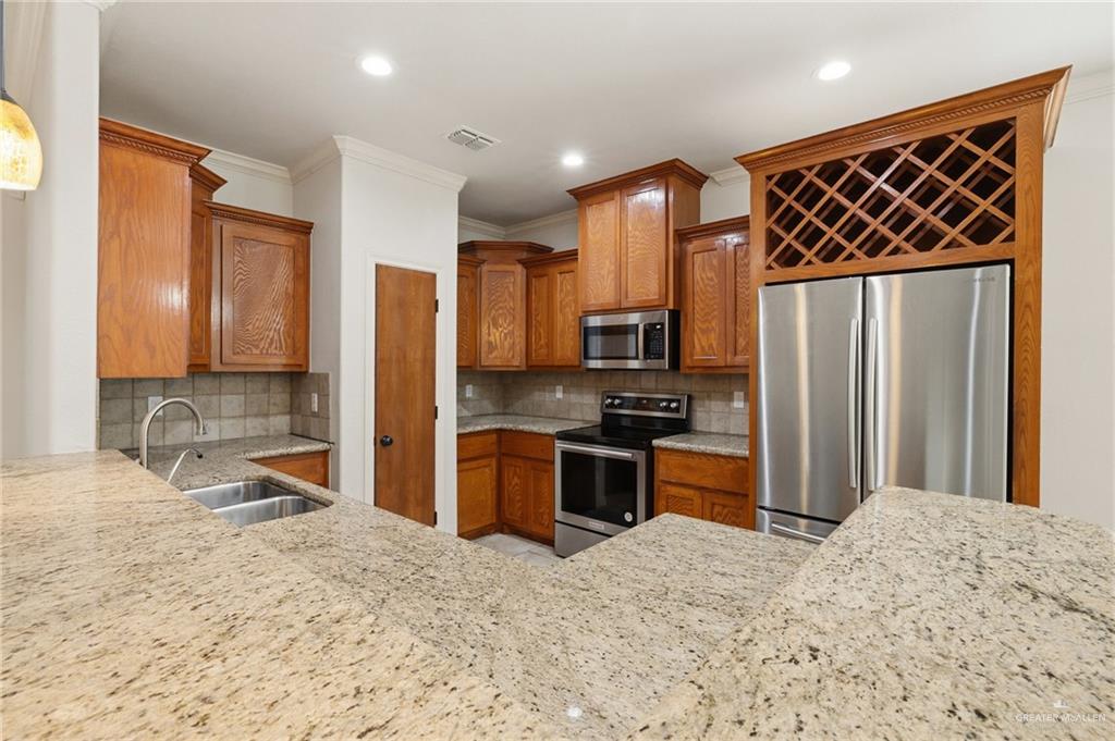 Photo 12 of 3121 Whitewing Avenue
