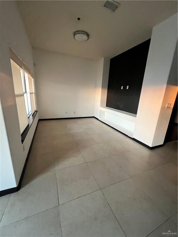 Photo 5 of 4217 Colbath Avenue #250b