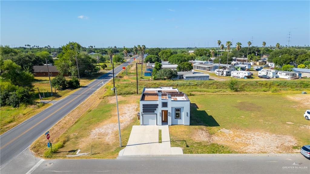 Photo 17 of 701 Santa Cecilia Street