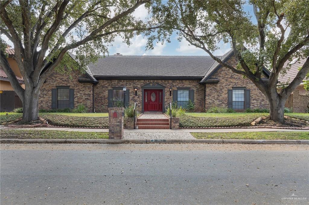 Single Family home at 305 Cardinal Avenue, McAllen, Texas