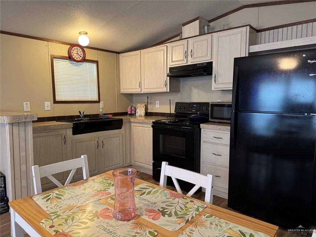 Photo 2 of 1611 Orange Street