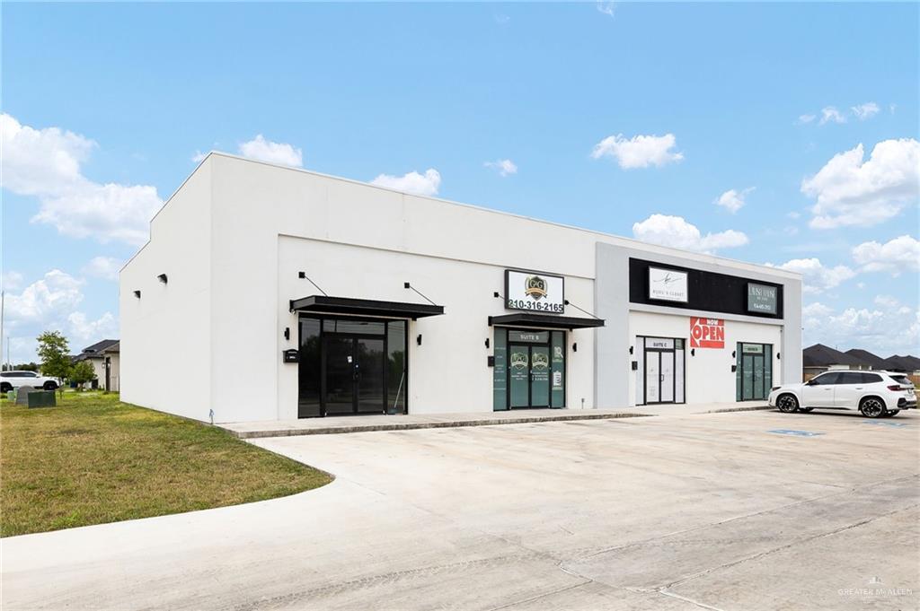 Photo 3 of 4522 Raul Longoria Road