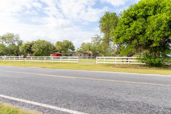 Photo 4 of 17976 Fm 1762