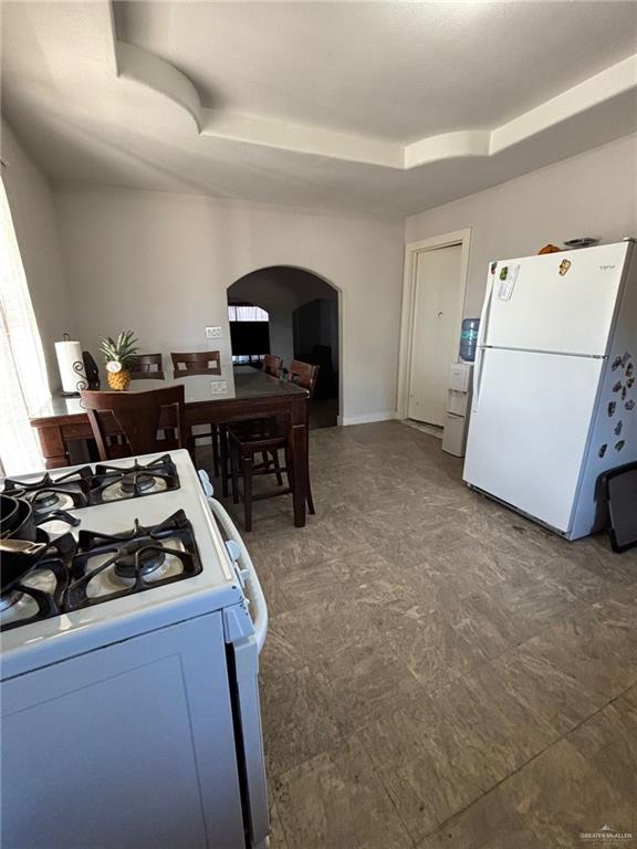 Photo 7 of 6806 Navaho Street