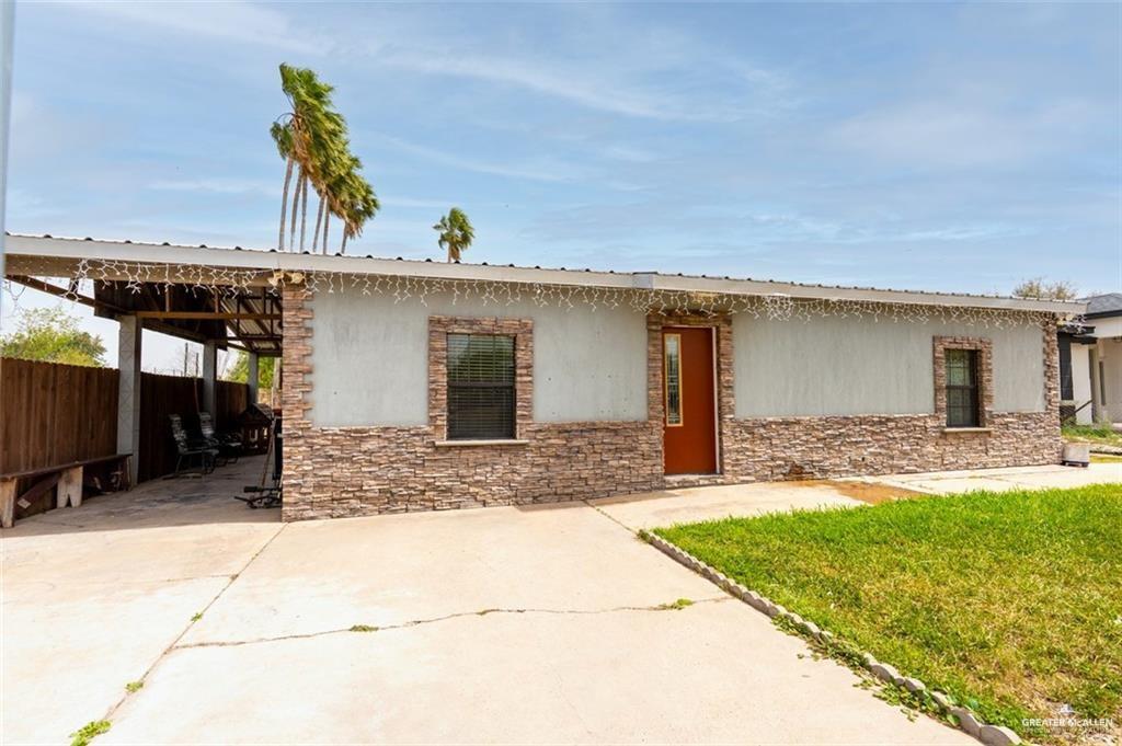 Photo 3 of 110 Cabana Drive