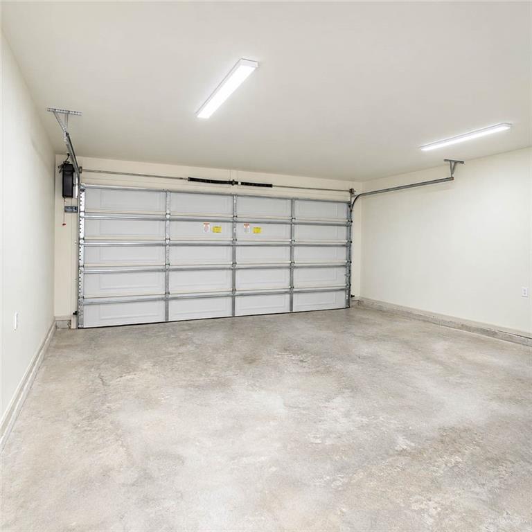 Photo 19 of 706 Nogales Street