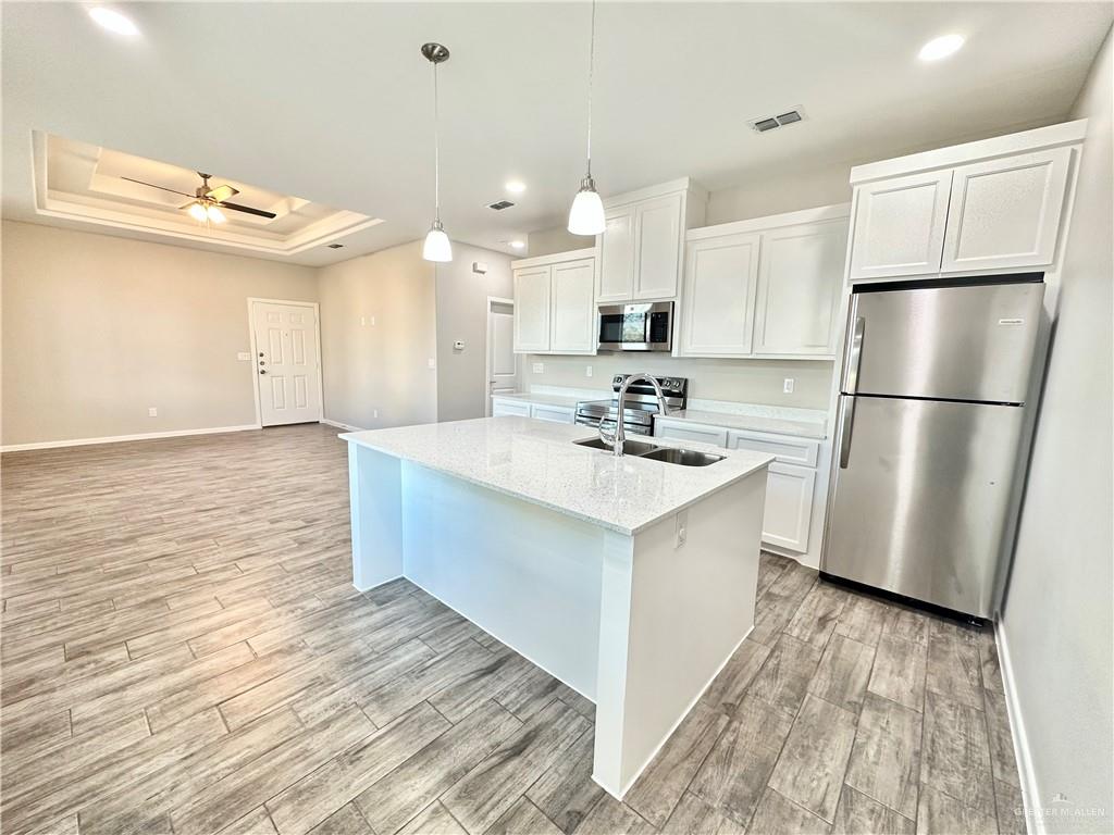 Photo 3 of 1415 Petri Drive